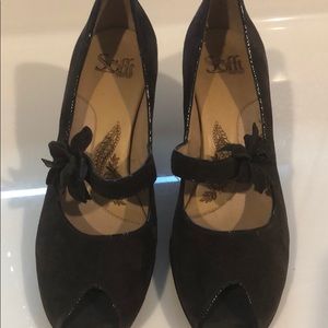 SÖFFT Peep Toe Heels Brown Suede SZ9
